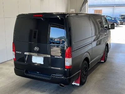 TOYOTA HIACE VAN