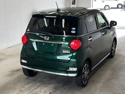 DAIHATSU CAST