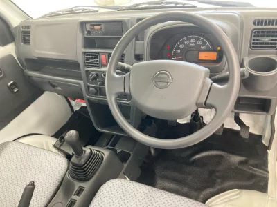 NISSAN CLIPPER TRUCK