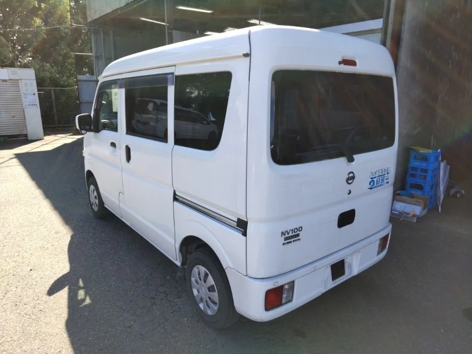 NISSAN CLIPPER VAN