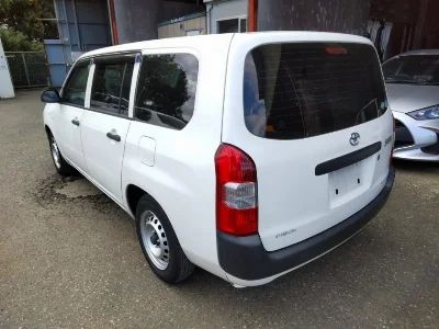 TOYOTA SUCCEED