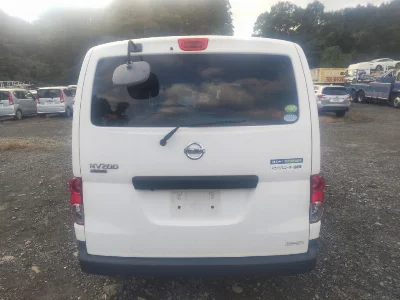 NISSAN NV200