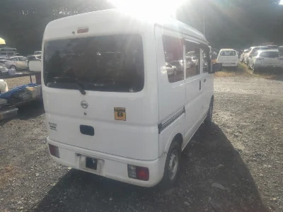 NISSAN CLIPPER VAN