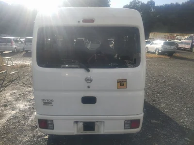 NISSAN CLIPPER VAN