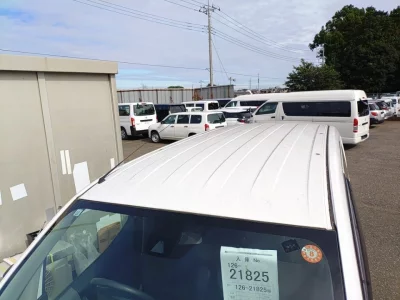 NISSAN NV200