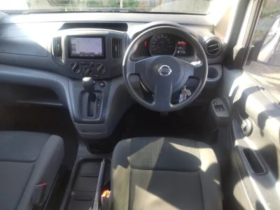 NISSAN NV200