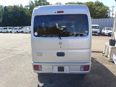 NISSAN CLIPPER VAN