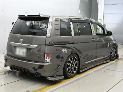 TOYOTA ISIS