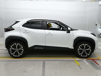 TOYOTA YARIS CROSS