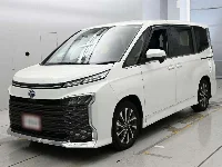 Цена авто Toyota Voxy с аукционов Японии, номер кузова ZWR90W, пробег 37 000, оценка 7