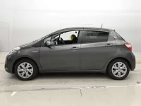 Цена авто Toyota Vitz с аукционов Японии, номер кузова NHP130, пробег 61 000, оценка 2