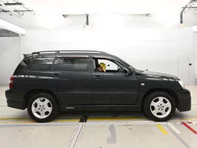 TOYOTA KLUGER