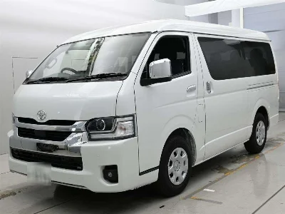 TOYOTA HIACE