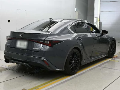LEXUS IS