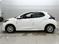 Цена авто Toyota Yaris с аукционов Японии, номер кузова MXPH10, пробег 15 000, оценка 3