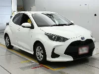 Цена авто Toyota Yaris с аукционов Японии, номер кузова MXPH10, пробег 15 000, оценка 3
