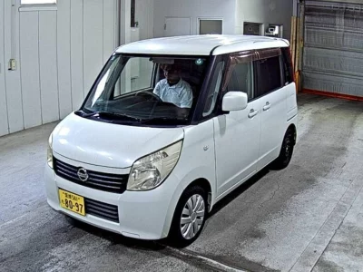 NISSAN ROOX