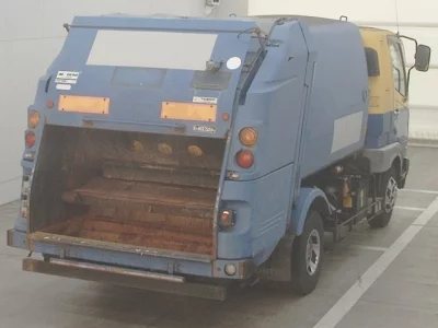 MITSUBISHI FUSO FIGHTER