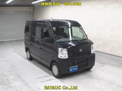 NISSAN CLIPPER VAN