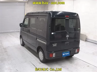 NISSAN CLIPPER VAN