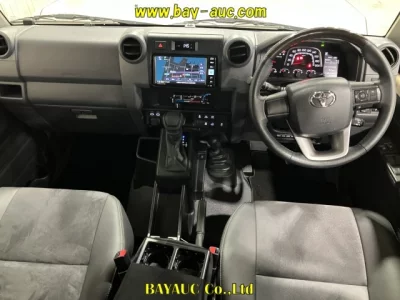TOYOTA LAND CRUISER