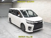 Цена авто Toyota Voxy с аукционов Японии, номер кузова ZRR80W, пробег 70 000, оценка 3
