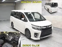 Цена авто Toyota Voxy с аукционов Японии, номер кузова ZRR80W, пробег 70 000, оценка 3