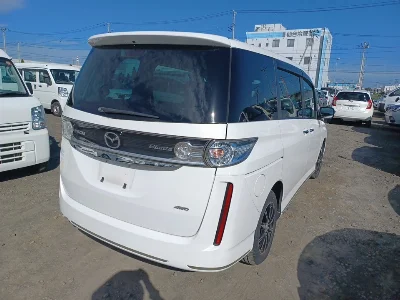 MAZDA BIANTE