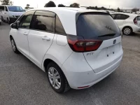 Цена авто Honda Fit с аукционов Японии, номер кузова GR3, пробег 41 000, оценка 