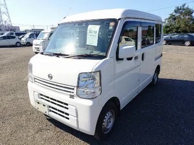 NISSAN CLIPPER VAN