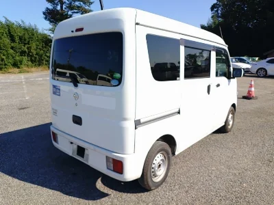 NISSAN CLIPPER VAN