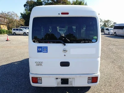 NISSAN CLIPPER VAN