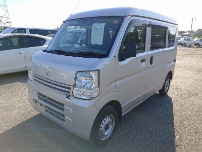 NISSAN CLIPPER VAN