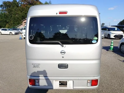 NISSAN CLIPPER VAN