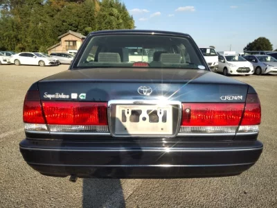 TOYOTA CROWN