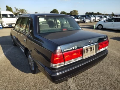 TOYOTA CROWN