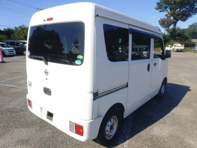 NISSAN CLIPPER VAN
