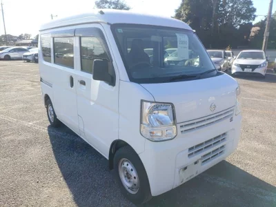 NISSAN CLIPPER VAN
