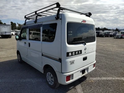 NISSAN CLIPPER VAN