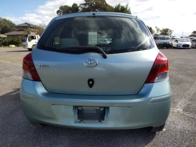 TOYOTA VITZ