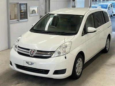 TOYOTA ISIS