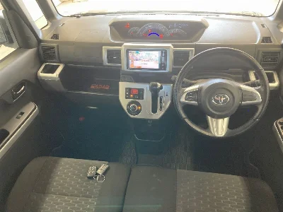 TOYOTA PIXIS MEGA