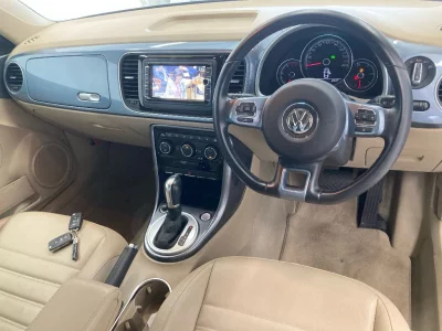 VOLKSWAGEN THE BEETLE