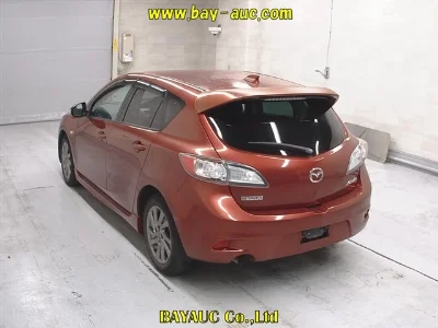 MAZDA AXELA
