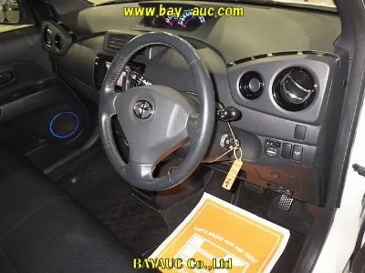 TOYOTA BB