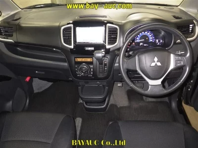 MITSUBISHI DELICA D2