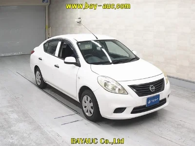 NISSAN TIIDA LATIO