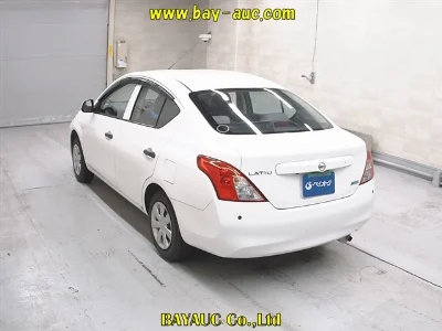NISSAN TIIDA LATIO