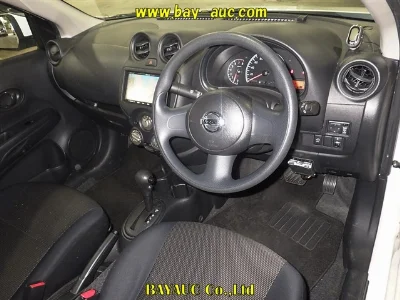NISSAN TIIDA LATIO