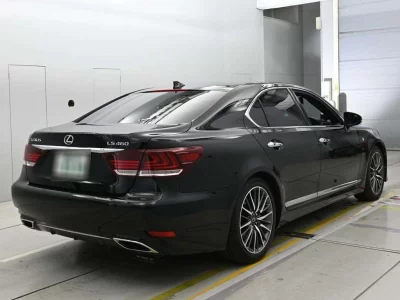 LEXUS LS